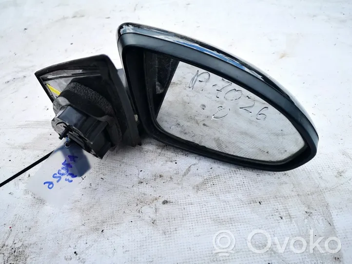 Chevrolet Cruze Front door electric wing mirror e13027379