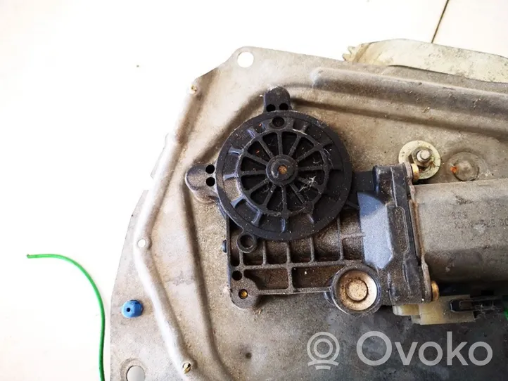 Volvo S70  V70  V70 XC Moteur de lève-vitre de porte avant 100575xxx