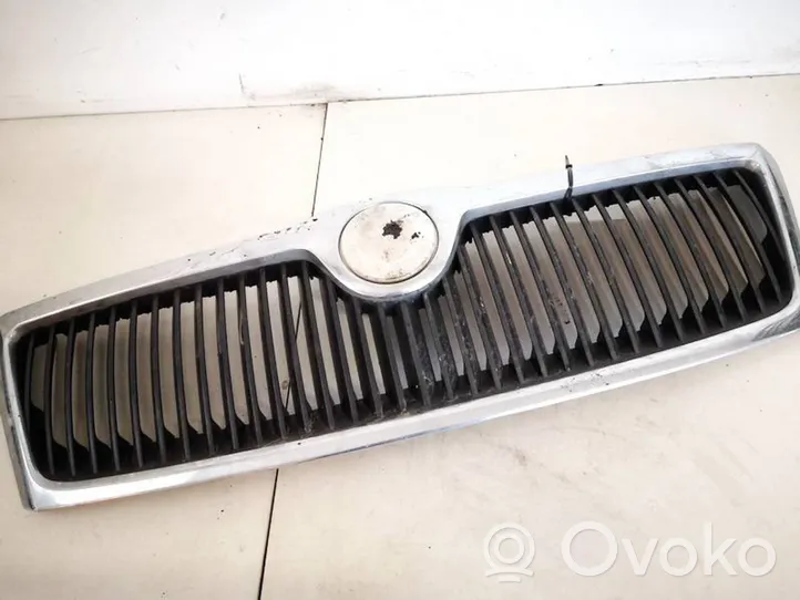 Skoda Octavia Mk2 (1Z) Front grill 1z0853668