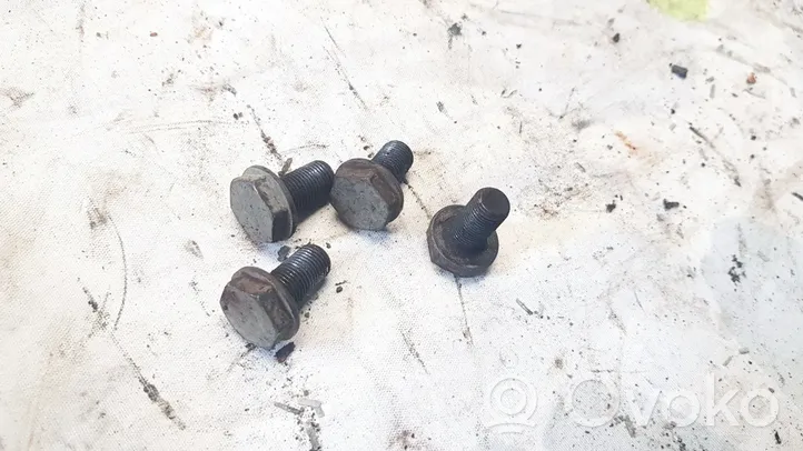 Volkswagen Golf II Nuts/bolts 