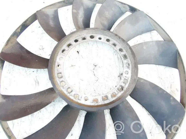 Audi A4 S4 B5 8D Fan impeller 058121301b