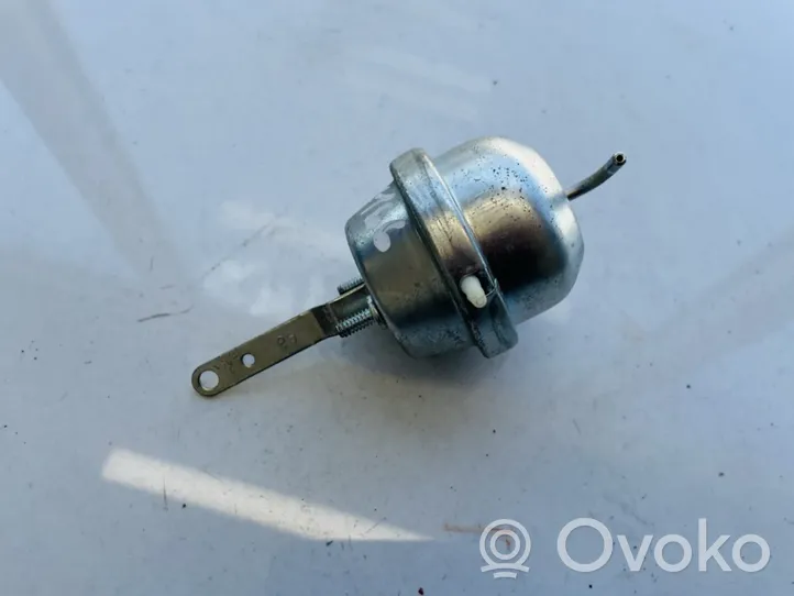 Ford Mondeo MK I Valve vacuum 3613513