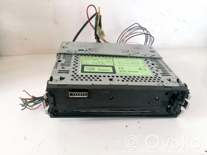 Nissan Almera N16 Radio/CD/DVD/GPS-pääyksikkö 323684101