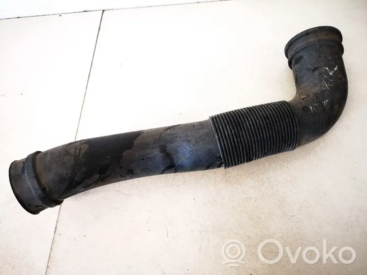 Opel Astra H Tube d'admission d'air 55559548