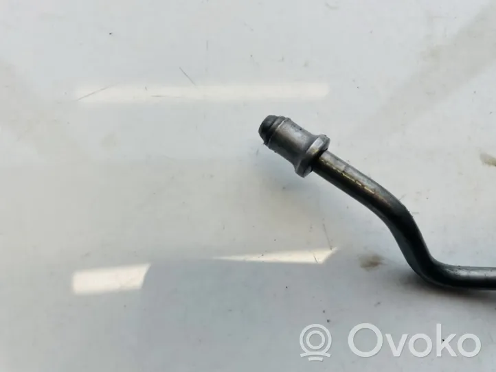 Jeep Grand Cherokee (WK) Tuyau d'alimentation conduite de carburant 