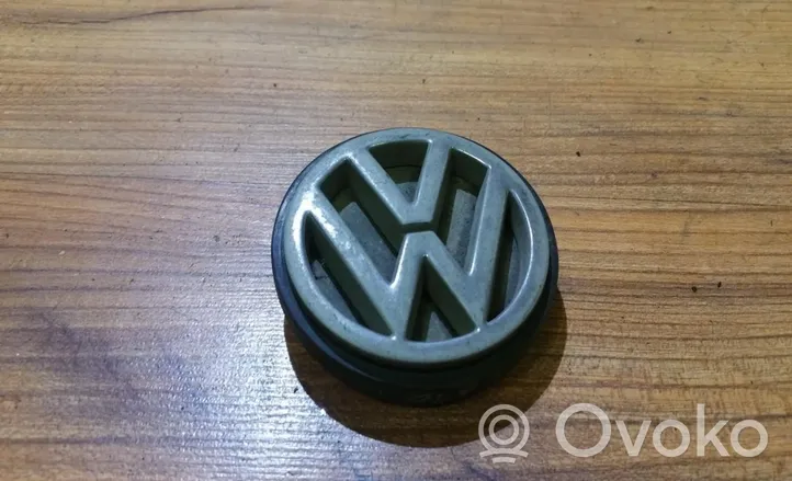 Volkswagen Golf III Manufacturer badge logo/emblem 