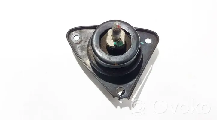 Hyundai i30 Supporto di montaggio del motore 218121h300