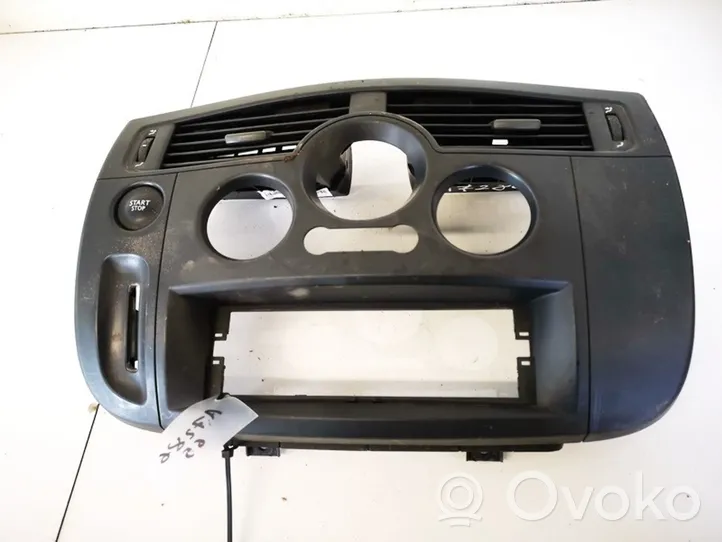 Renault Scenic II -  Grand scenic II Griglia di ventilazione centrale cruscotto 8200140710