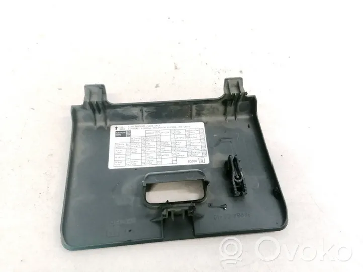 Nissan X-Trail T30 Coperchio scatola dei fusibili 68964EQ410