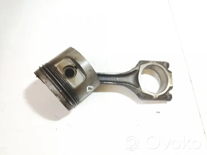 Volkswagen Jetta II Piston with connecting rod 028b