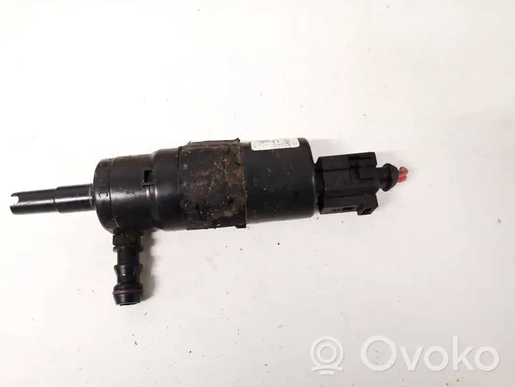 Volkswagen Touran I Headlight washer pump 3b7955681