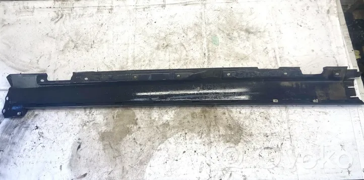 Volkswagen Golf V Sill 30678779