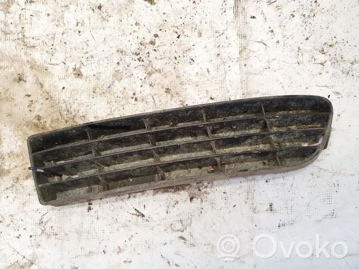 Audi A6 S6 C4 4A Front bumper lower grill 8a0807345j