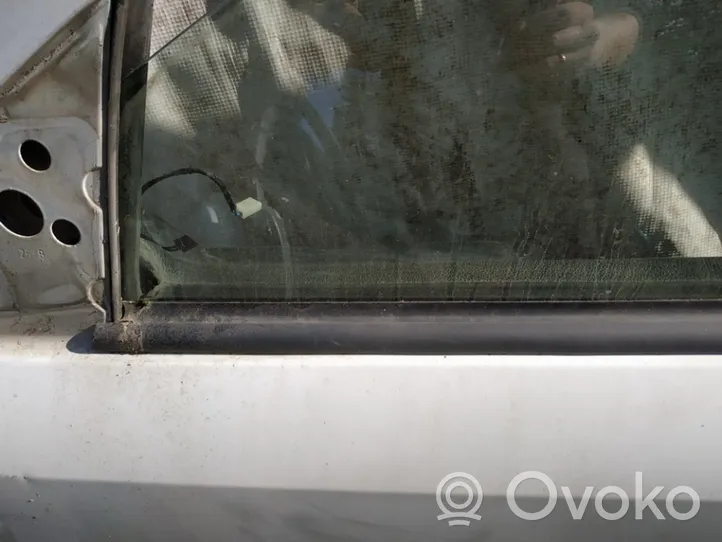 Opel Astra G Rivestimento modanatura del vetro della portiera anteriore 