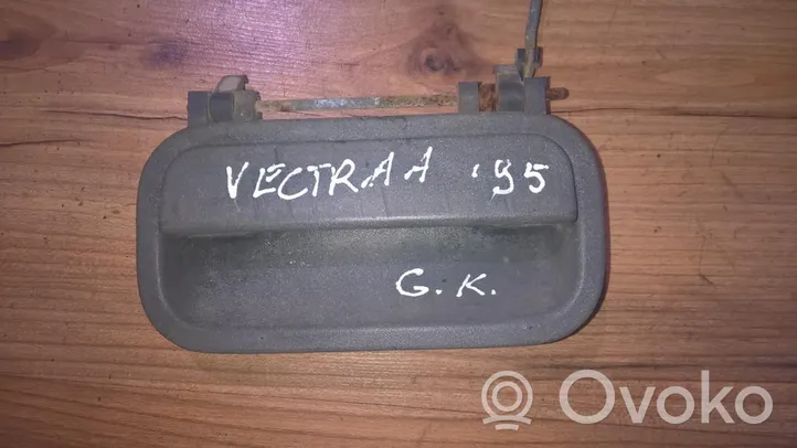 Opel Vectra A Poignée extérieure de porte avant 