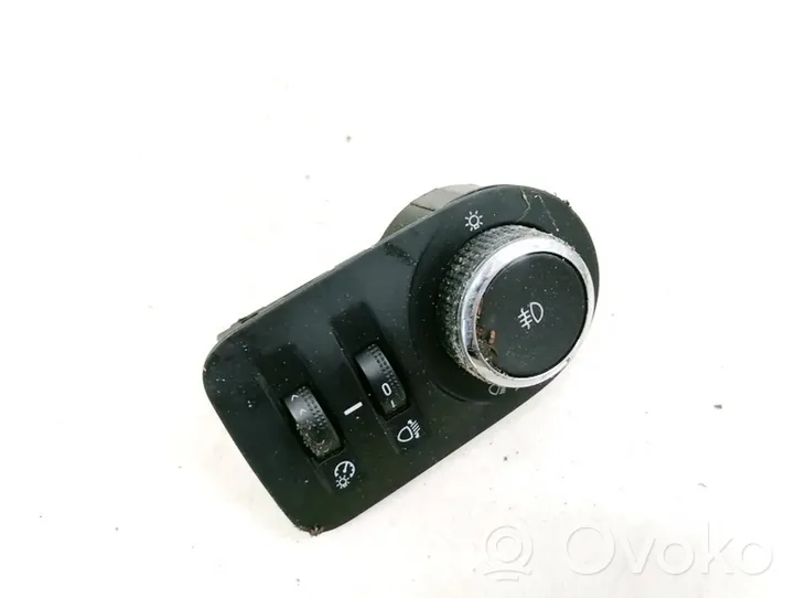 Opel Zafira C Light switch 