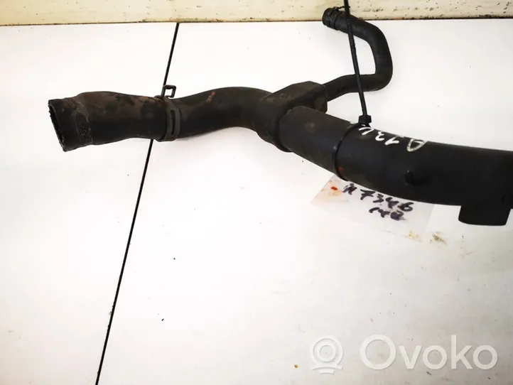 Audi A4 S4 B5 8D Engine coolant pipe/hose 8d0121101j