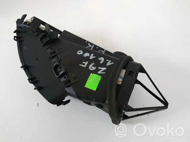 Opel Zafira C Griglia di ventilazione centrale cruscotto 330188061