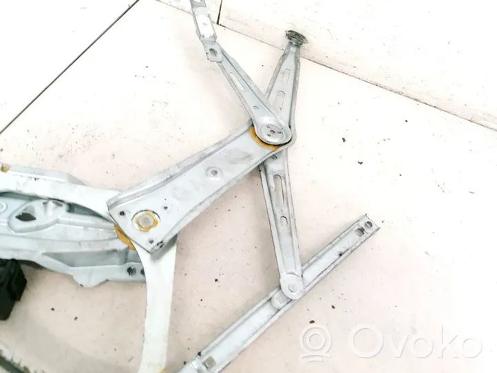 Opel Zafira B Regulador con motor de la ventanilla de la puerta corredera 13132220