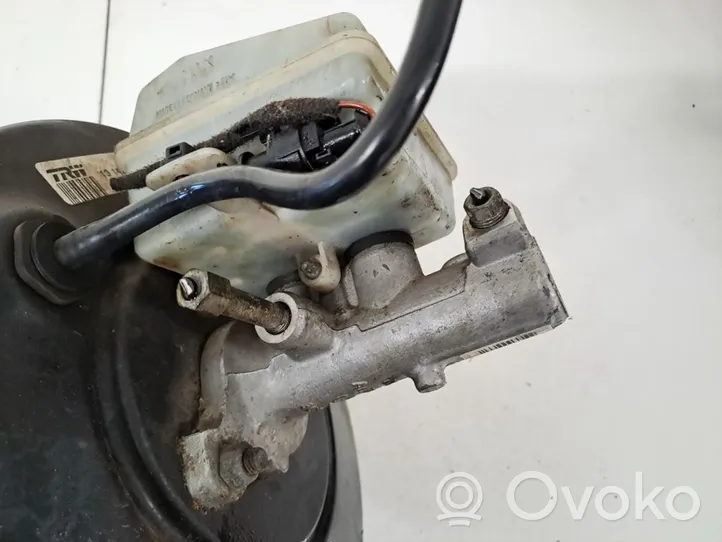 Opel Astra H Główny cylinder hamulca 13142359