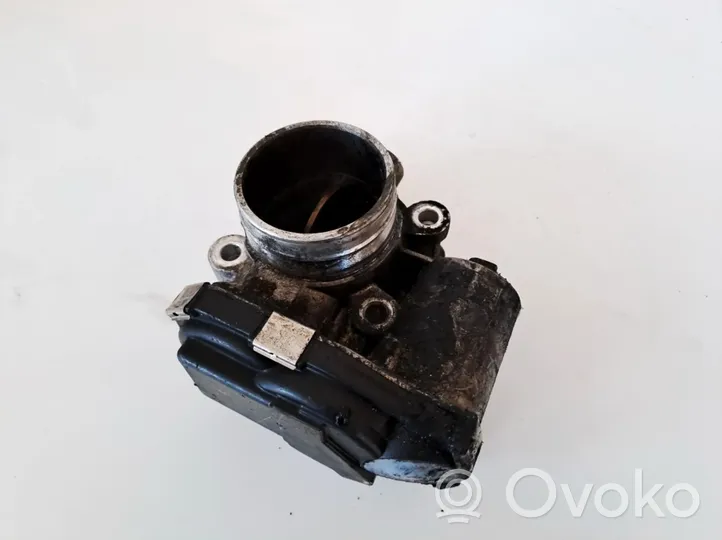 Opel Astra J Throttle valve 55570009db