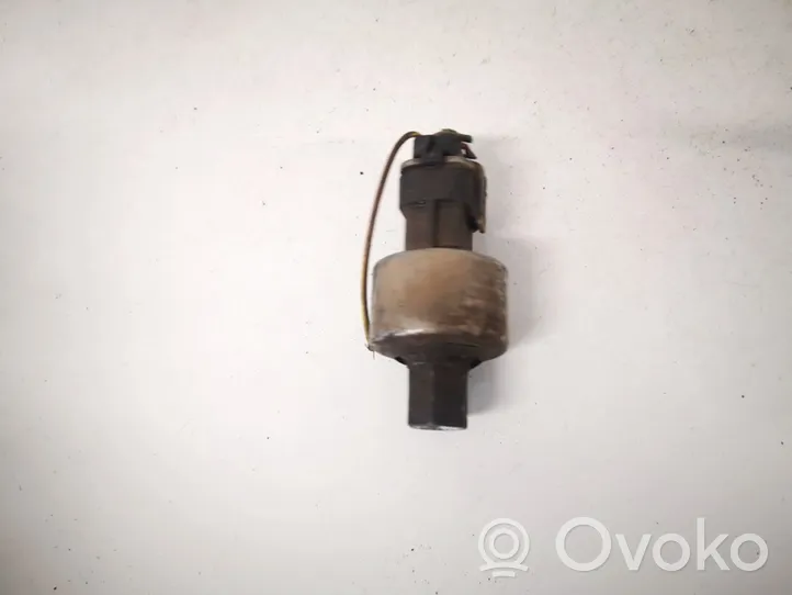 Opel Omega B1 Air conditioning (A/C) pressure sensor 90506752