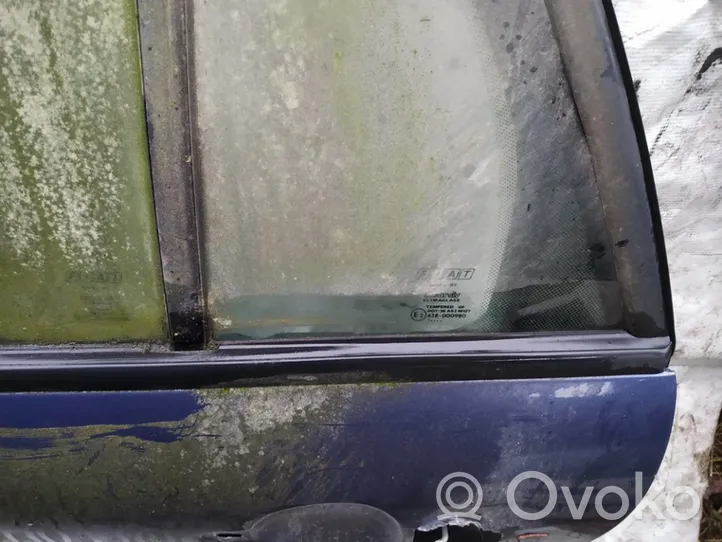 Fiat Marea Galinių durų stiklo apdaila 