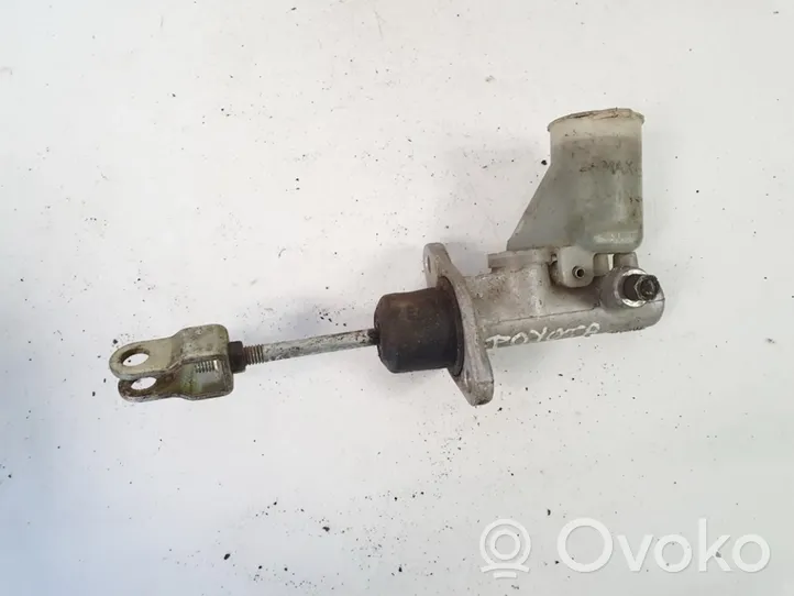 Toyota Avensis Verso Clutch master cylinder nabco