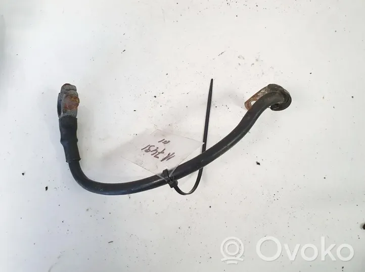 Audi A4 S4 B5 8D Cable positivo (batería) 