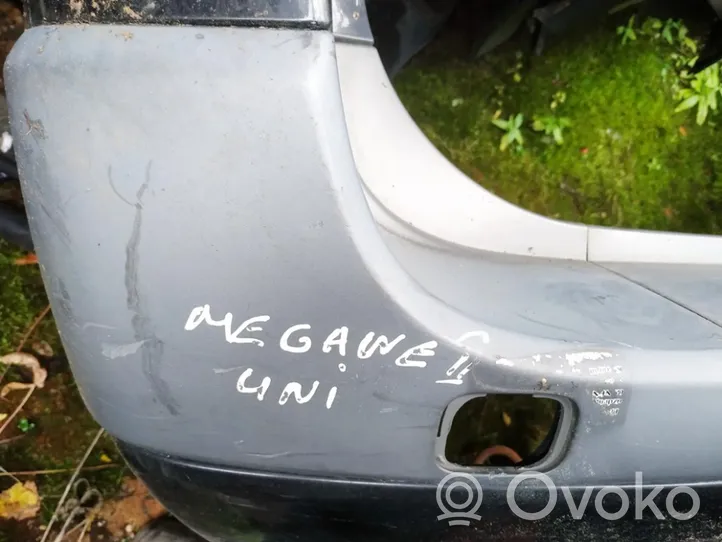 Renault Megane II Listwa zderzaka tylnego 