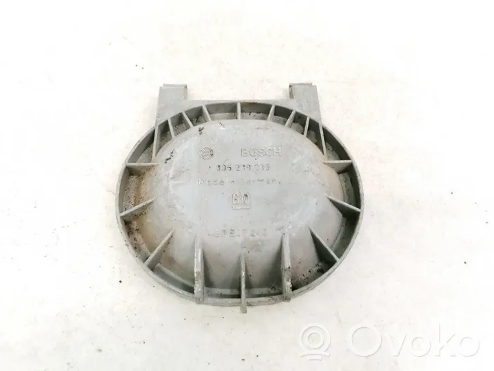 Opel Omega A Osłona żarówki lampy przedniej 1305239039