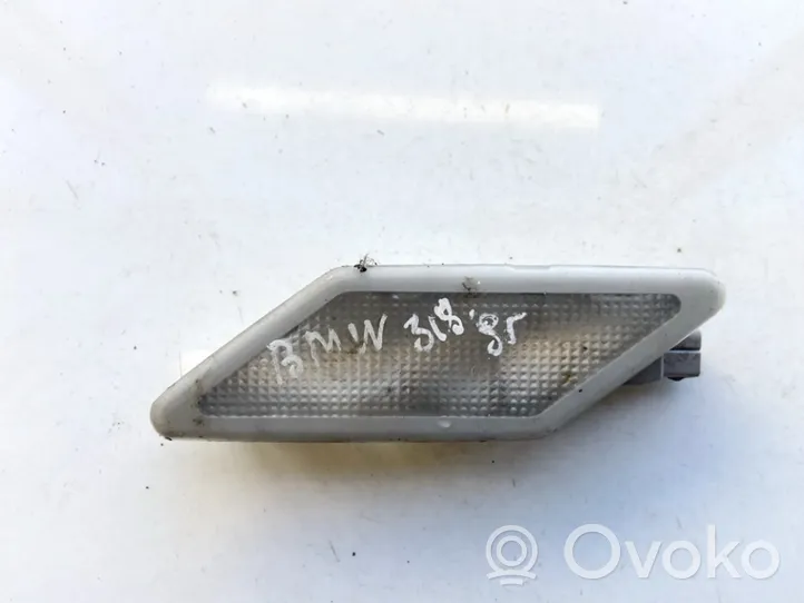 BMW 3 E36 Éclairage lumière plafonnier arrière 63311387038