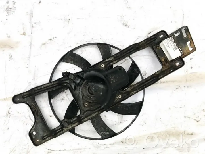 Renault Megane I Radiator cooling fan shroud 7700840140a