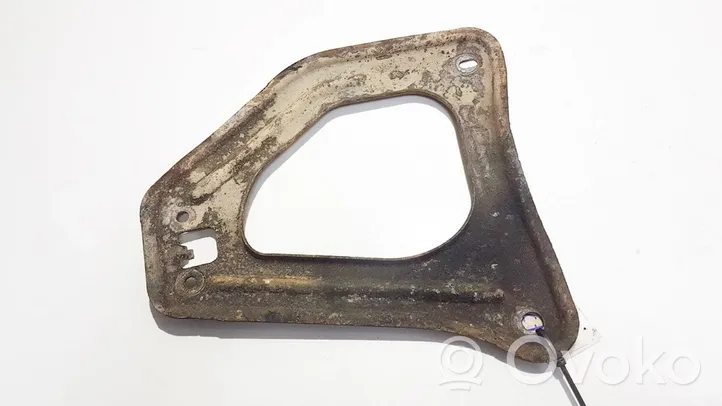 Renault Clio II Bracket in trunk/boot 