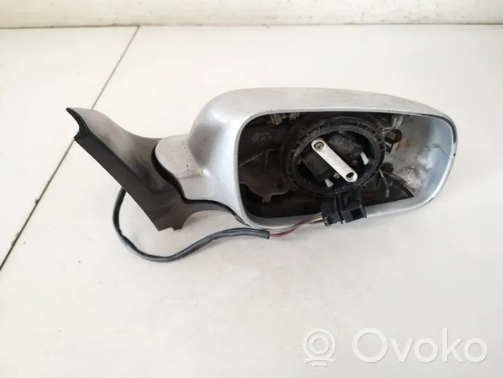 Volkswagen PASSAT B5 Coque de rétroviseur E1020479