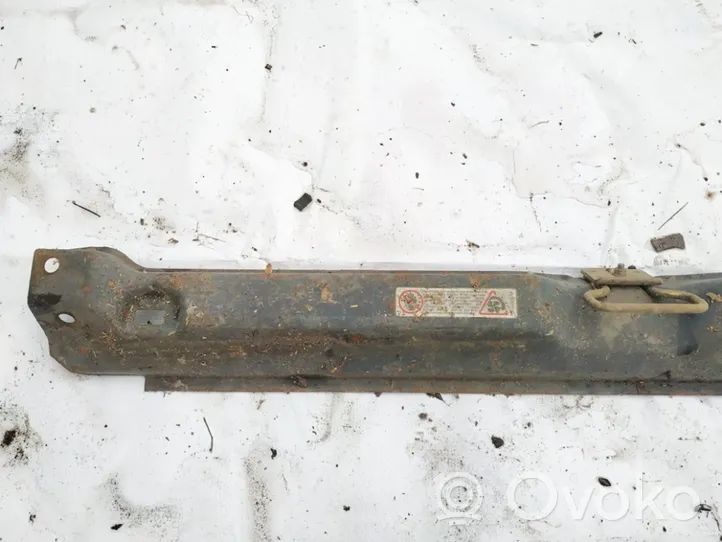 Volkswagen Golf II Pannello di supporto del radiatore 