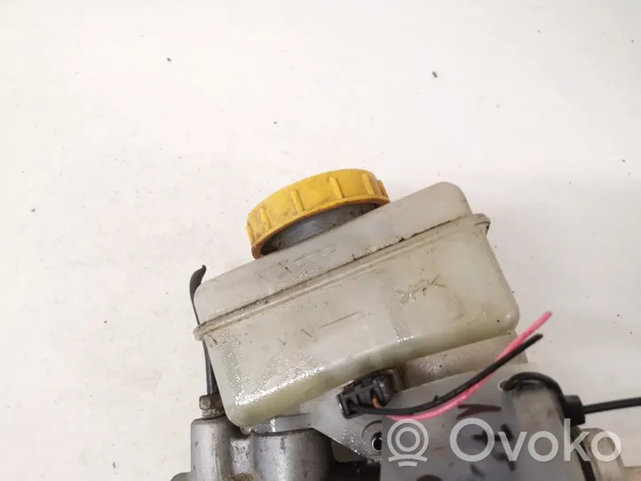 Subaru Legacy Brake fluid reservoir 