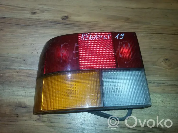 Renault 19 Lampa tylna 