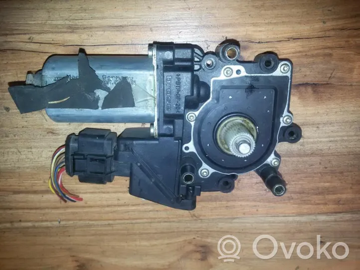 Audi A4 S4 B5 8D Motorino alzacristalli della portiera anteriore 0536001401