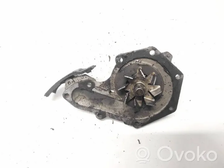 Renault Megane I Pompe de circulation d'eau 7700101096