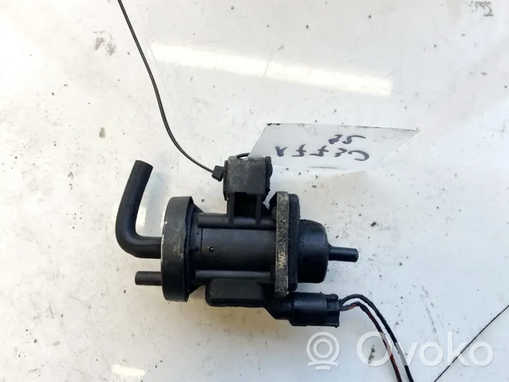 Mercedes-Benz C W202 Turboahtimen magneettiventtiili pat4715396