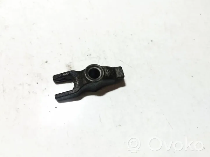 Opel Signum Fuel Injector clamp holder 