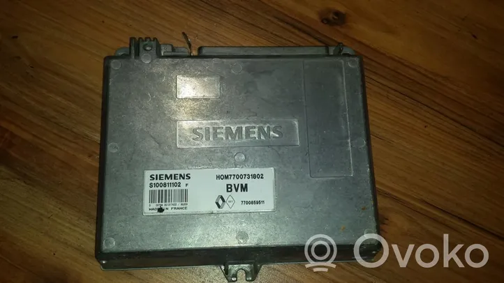 Renault 19 Sterownik / Moduł ECU S100811102F