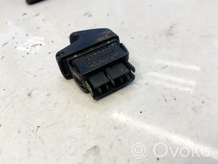 Renault Clio I Electric window control switch 429999