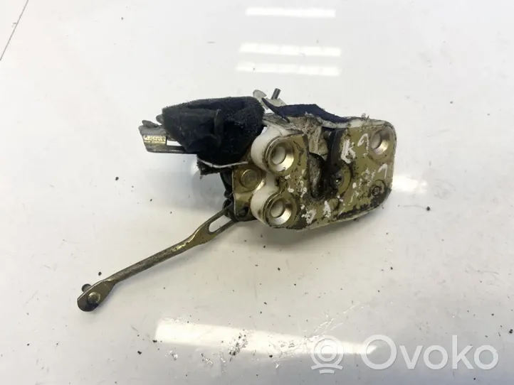 Hyundai Lantra I Rear door lock 