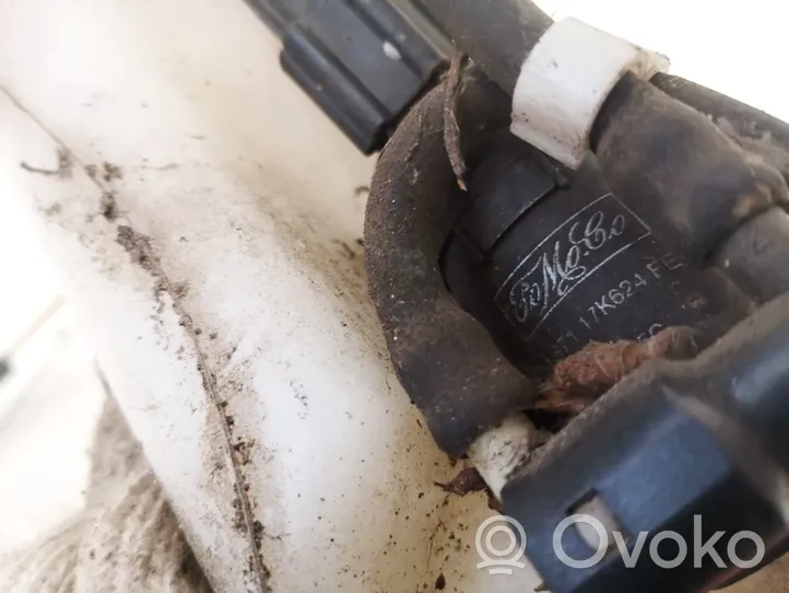 Volvo V50 Tuulilasi tuulilasinpesimen pumppu 1s7117k624fe