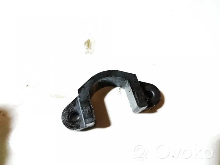 Mazda CX-7 Support de pince d'injecteur de carburant 