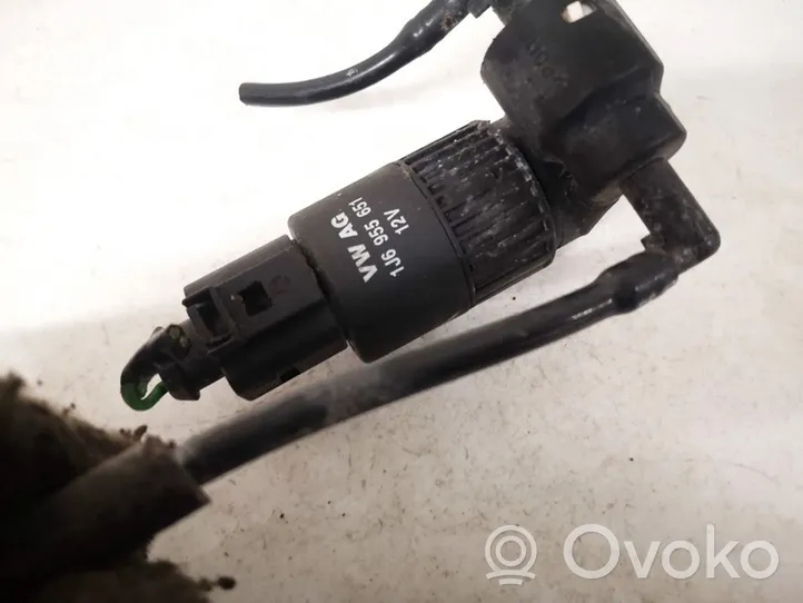 Volkswagen Lupo Tuulilasi tuulilasinpesimen pumppu 1j6955651