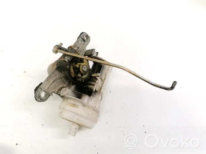 Volkswagen Bora Tailgate exterior lock 8D0862055