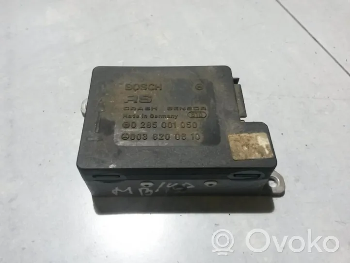 Mercedes-Benz E W124 Airbag control unit/module 0285001050